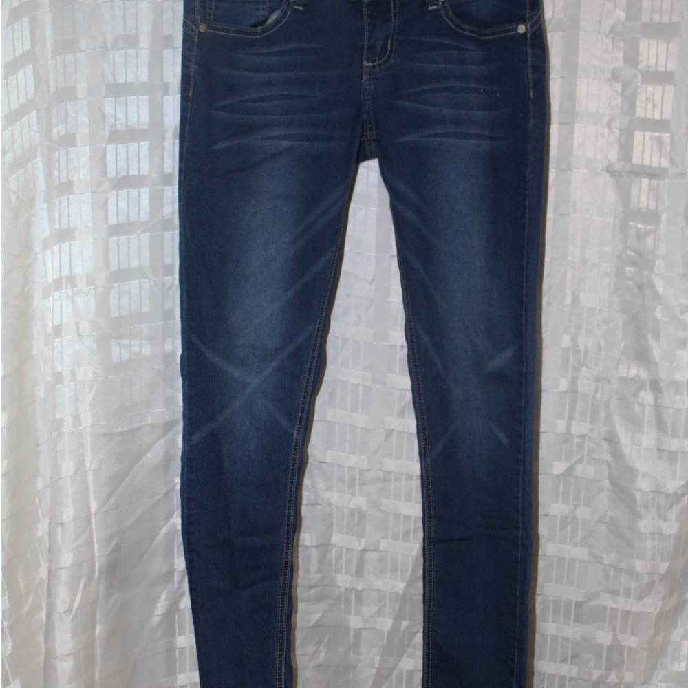 GOGO STAR ladies size 5 juniors dark denim ankle length jeans